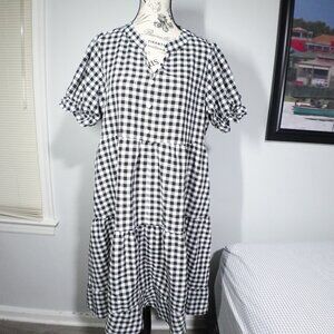Shein Checked dress puff sleeves V neck worn once sz Large In Great Condition